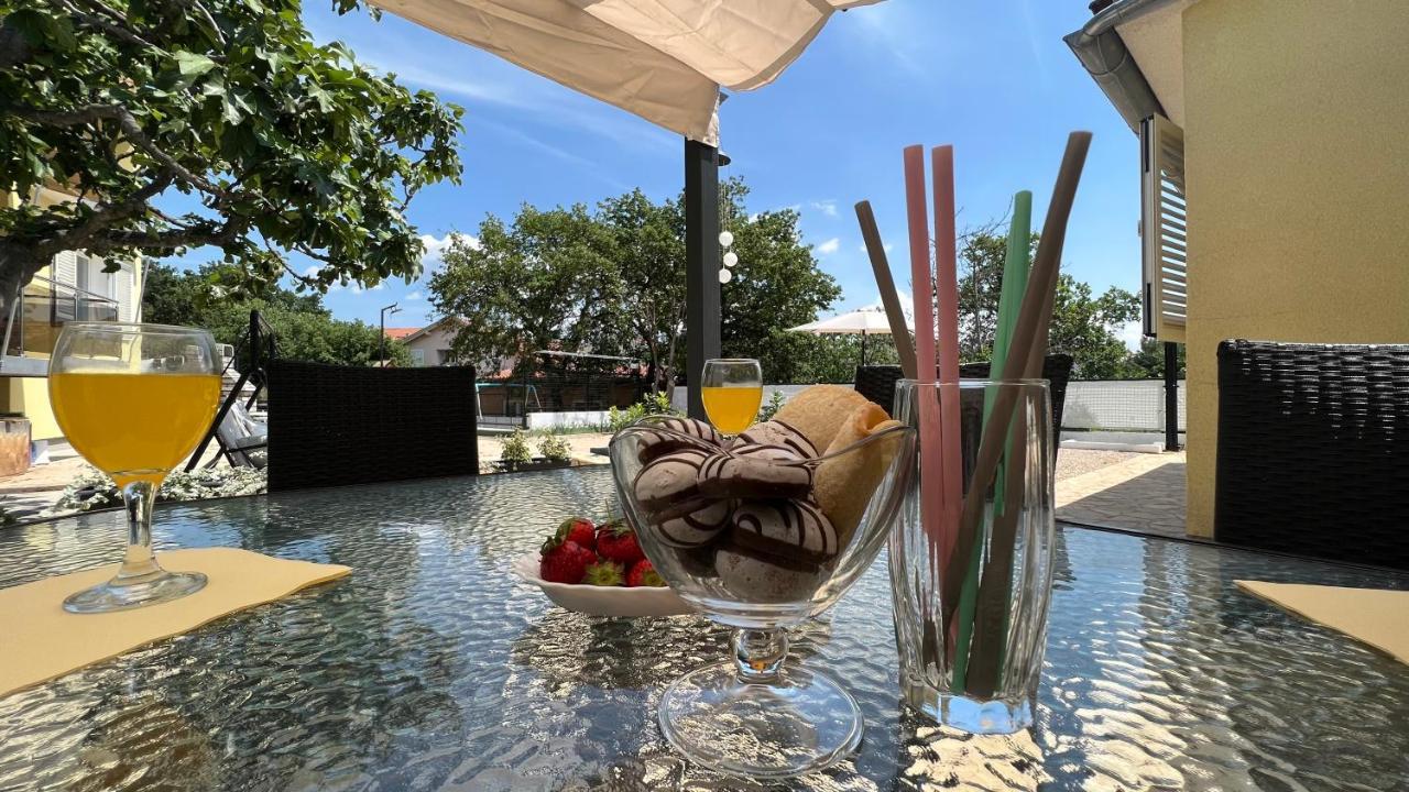 Appartamento House Roca Vodice Esterno foto