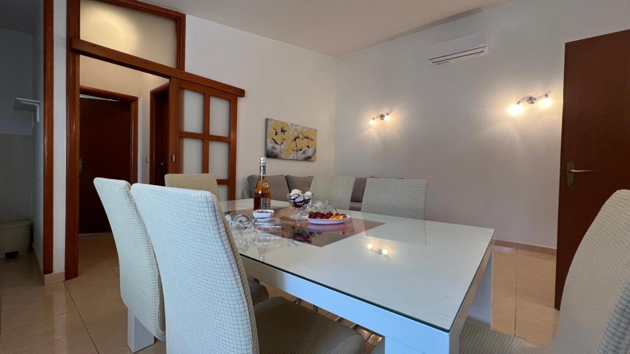 Appartamento House Roca Vodice Esterno foto