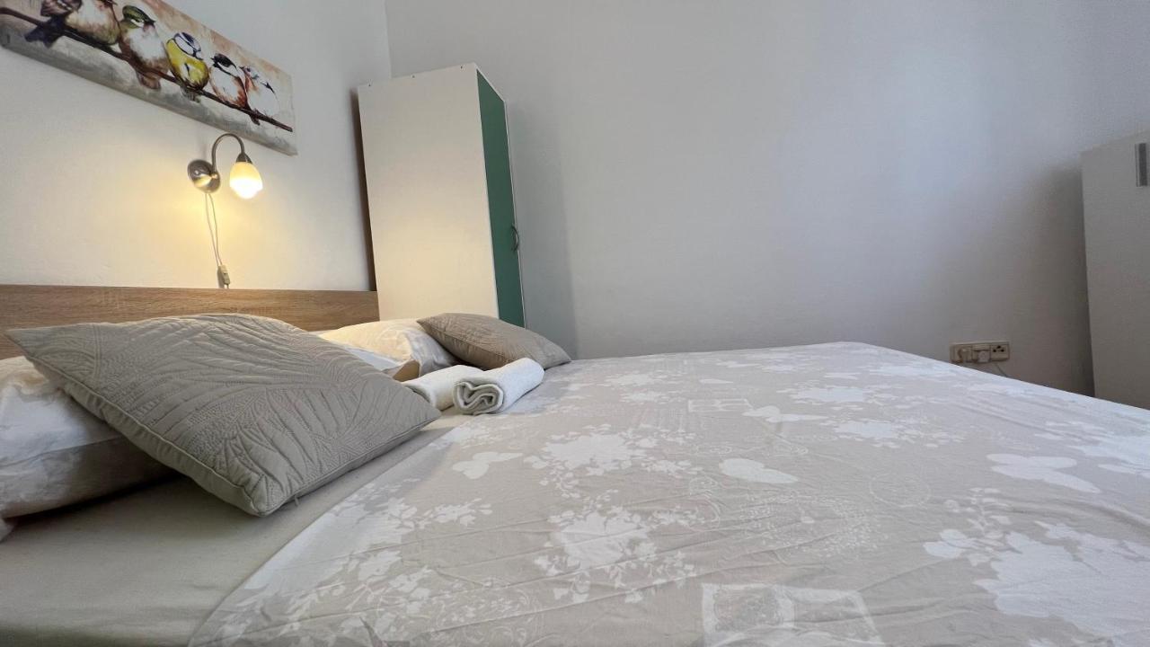 Appartamento House Roca Vodice Esterno foto