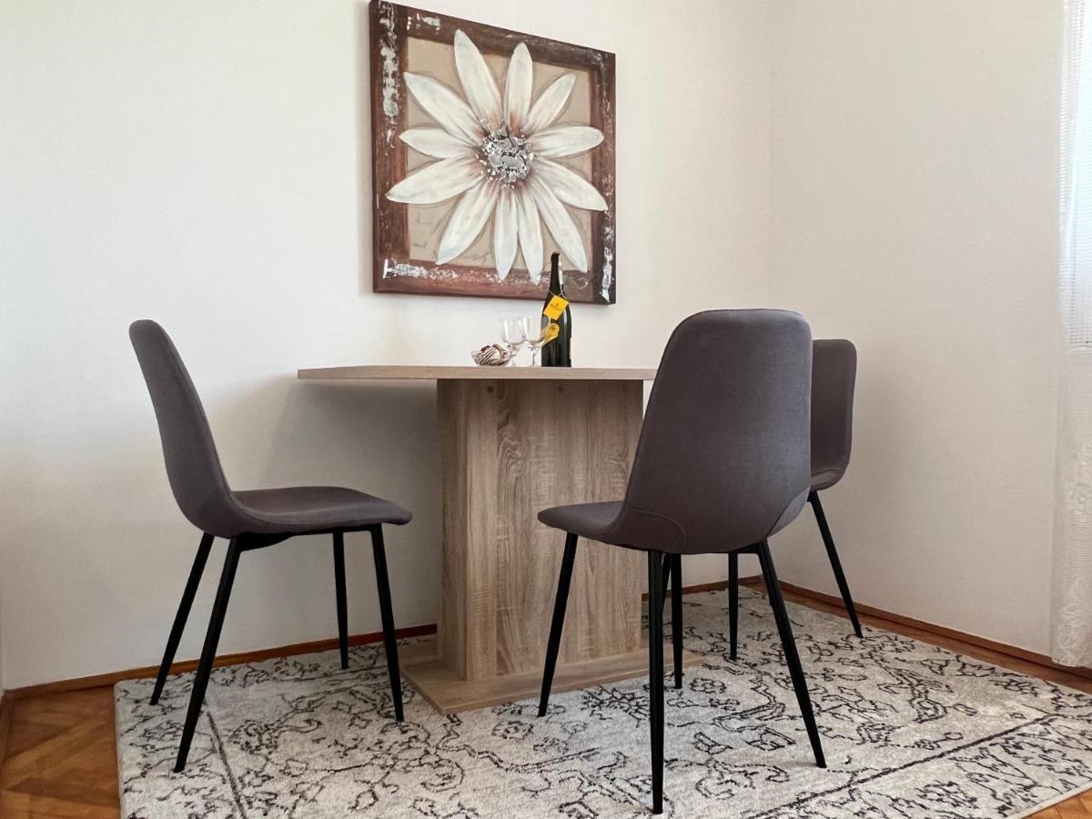 Appartamento House Roca Vodice Esterno foto