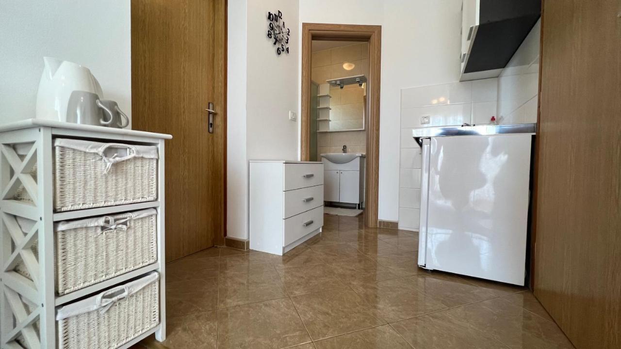 Appartamento House Roca Vodice Esterno foto