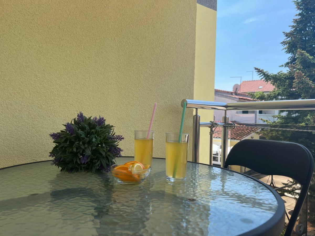 Appartamento House Roca Vodice Esterno foto