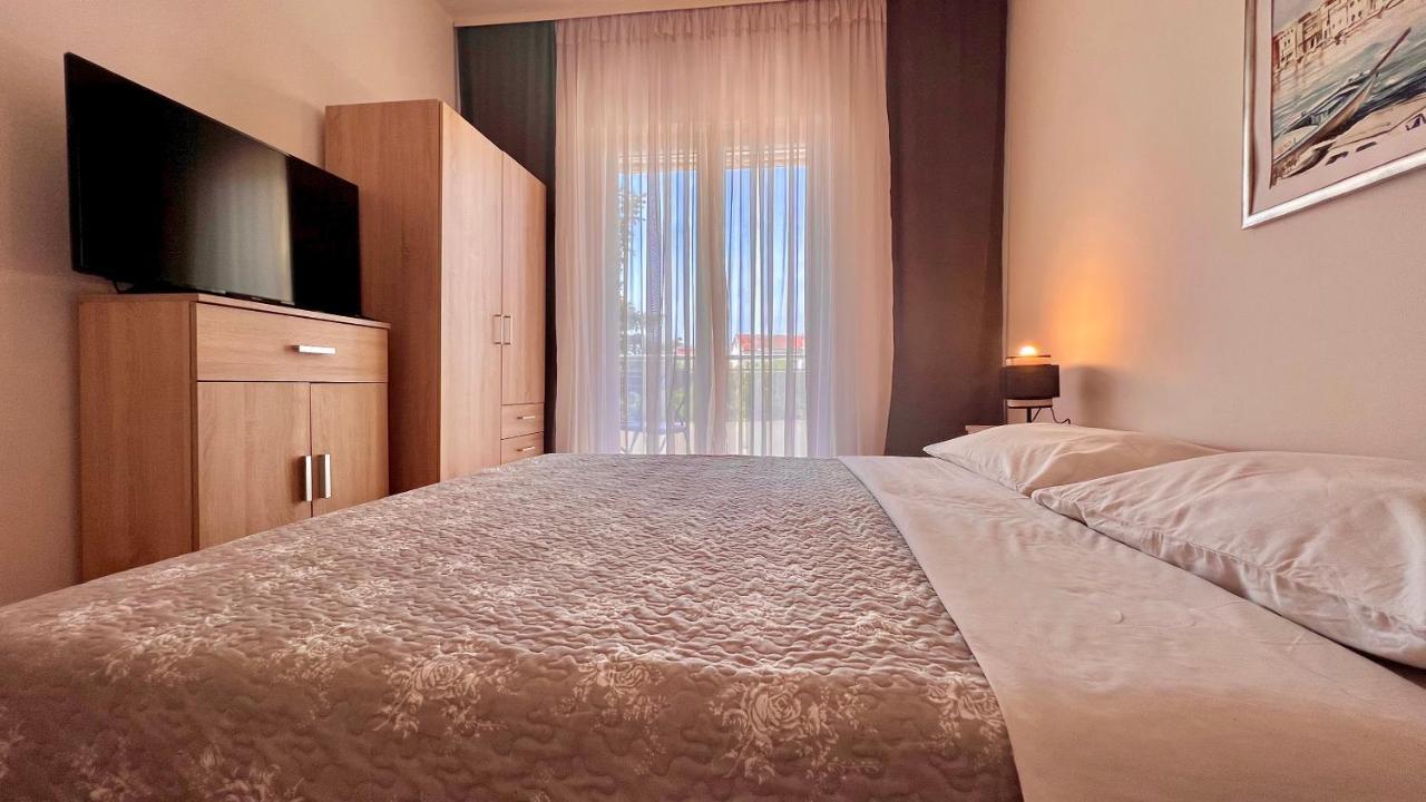 Appartamento House Roca Vodice Esterno foto