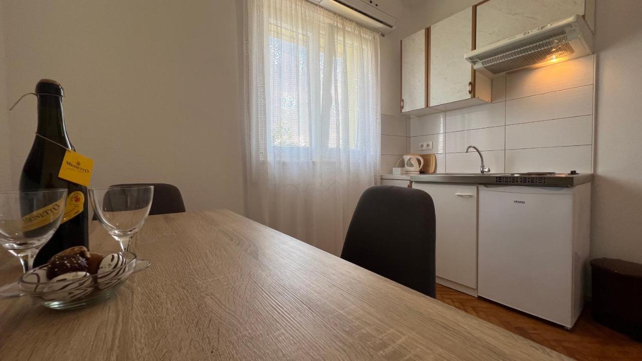 Appartamento House Roca Vodice Esterno foto